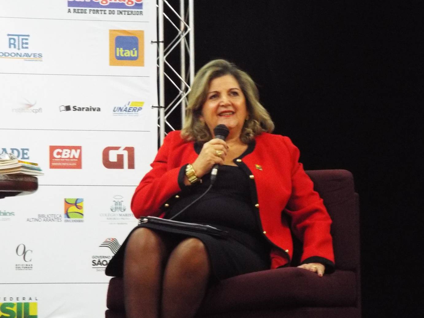 FEIRA DO LIVRO 2016 (35).JPG